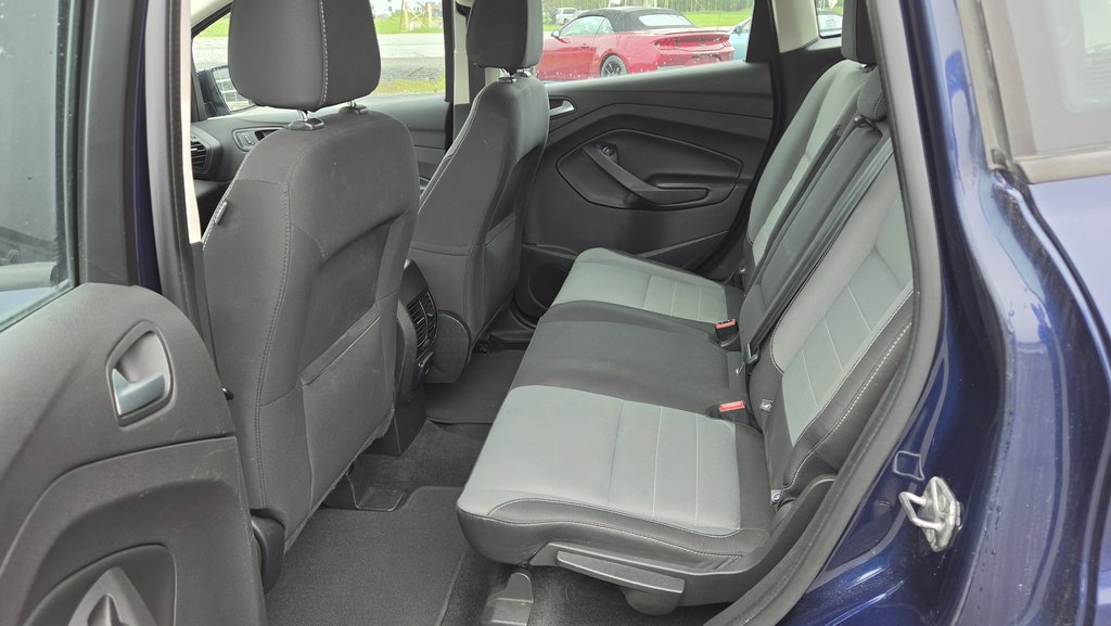 2016 Ford C-Max Hybrid SE 202A  Moteur VCT 2L in Matane, Quebec - 17 - w1024h768px