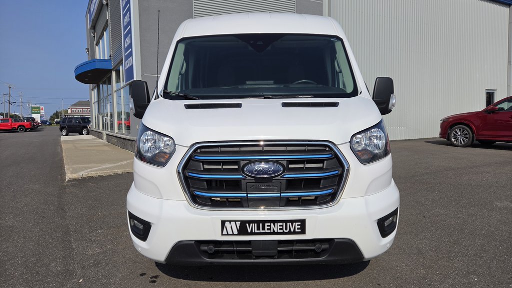 2022 Ford E-Transit Cargo Van Électrique TOIT MOYEN in Matane, Quebec - 2 - w1024h768px