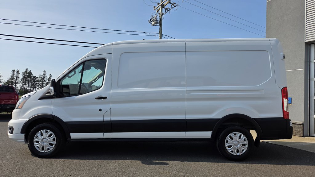 2022 Ford E-Transit Cargo Van Électrique TOIT MOYEN in Matane, Quebec - 12 - w1024h768px