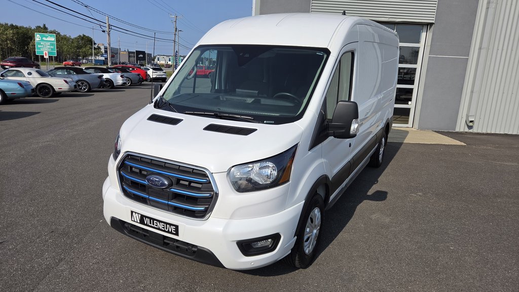 2022 Ford E-Transit Cargo Van Électrique TOIT MOYEN in Matane, Quebec - 15 - w1024h768px