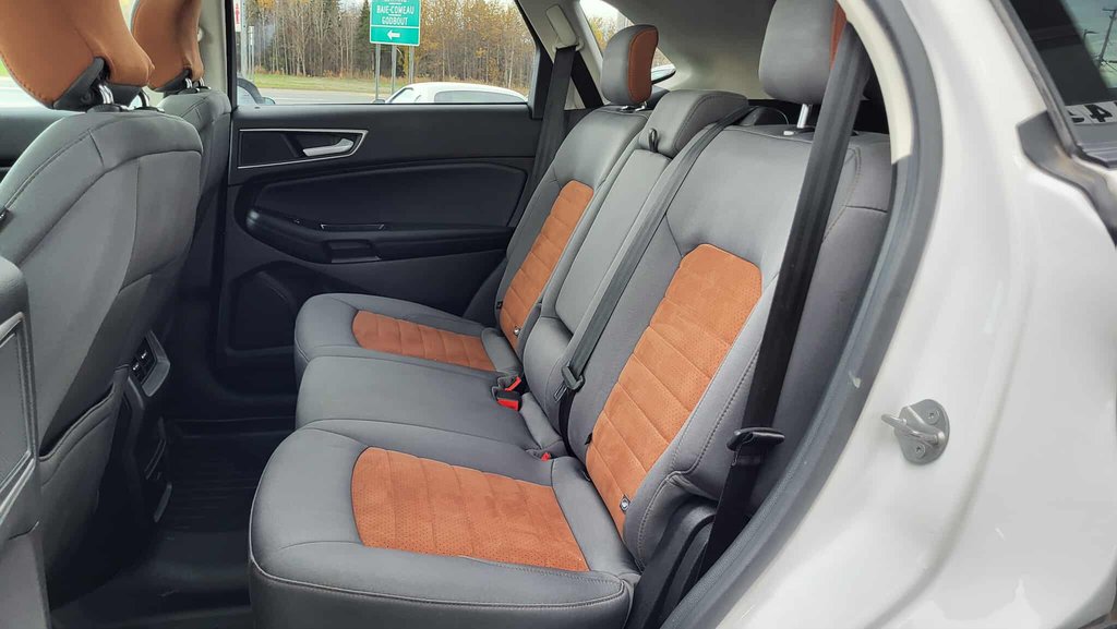 Ford Edge SEL  ENSEMBLE DÉCOR  AWD 2018 à Matane, Québec - 15 - w1024h768px