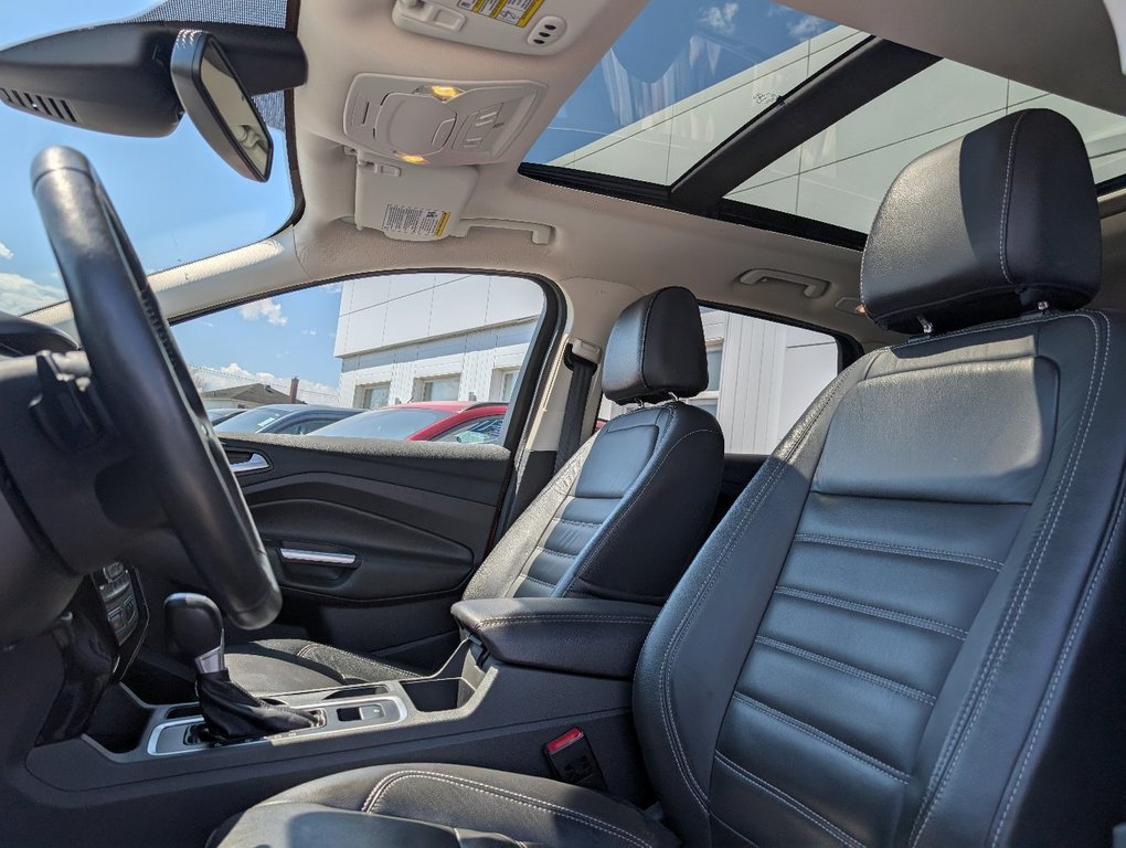 2017 Ford Escape Titanium 4WD   ENS. REMORQUAGE in Matane, Quebec - 5 - w1024h768px