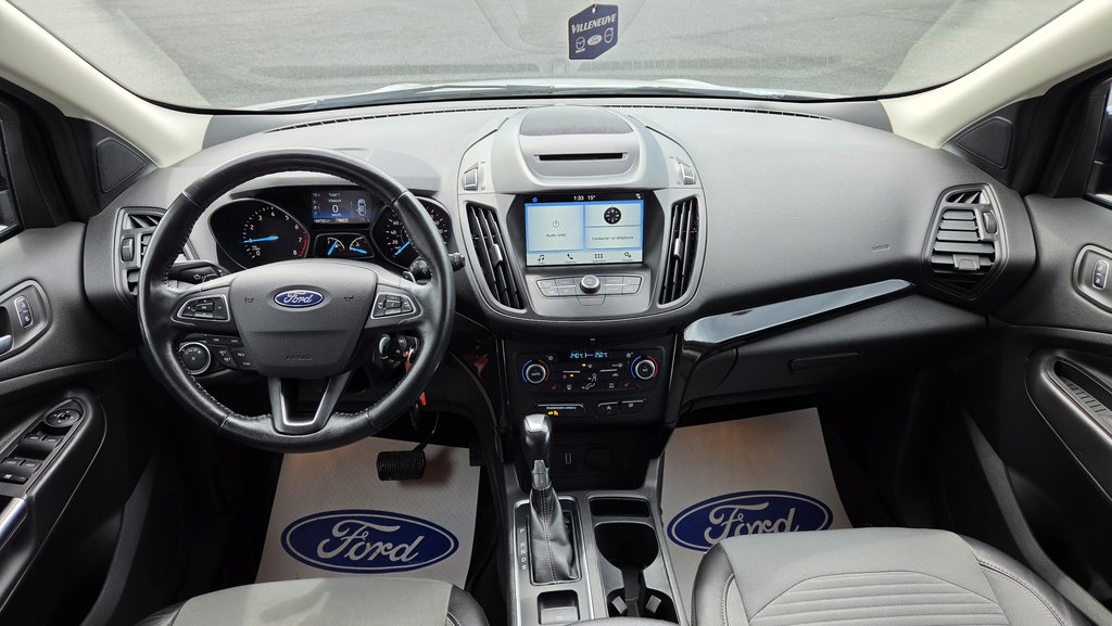 Ford Escape SE  AWD  ENSEMBLE DÉCOR NOIR 2018 à Matane, Québec - 15 - w1024h768px