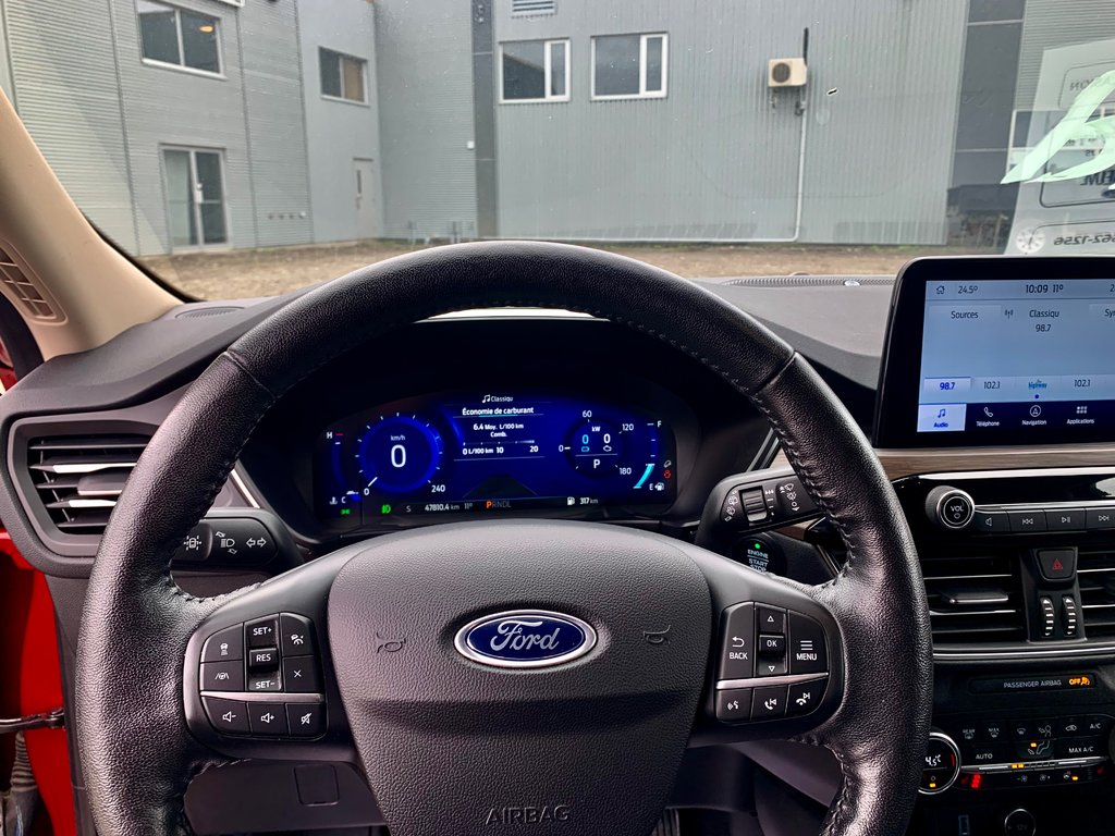 Ford Escape Titanium Hybrid 2020 à Matane, Québec - 12 - w1024h768px