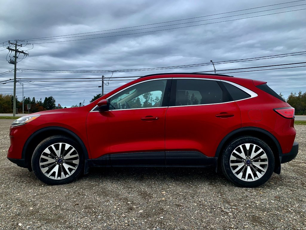 Ford Escape Titanium Hybrid 2020 à Matane, Québec - 6 - w1024h768px