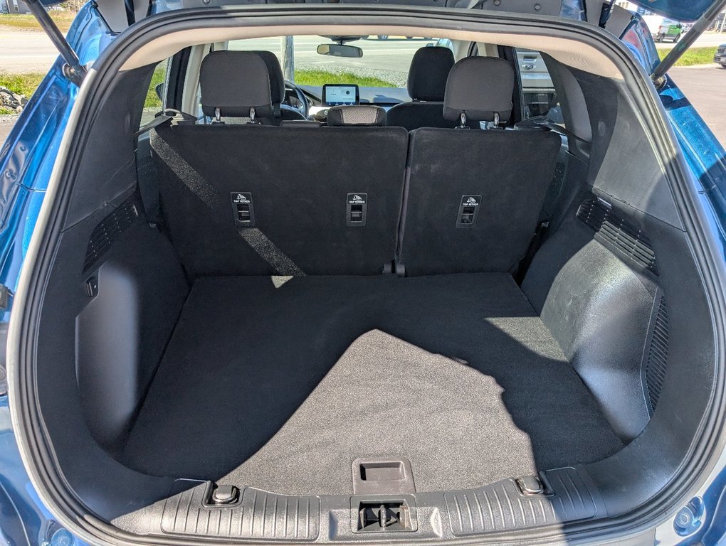 2020 Ford Escape SE in Matane, Quebec - 7 - w1024h768px