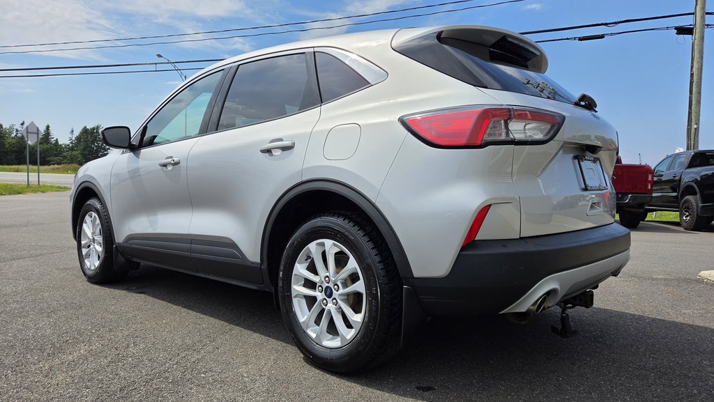 2020 Ford Escape SE in Matane, Quebec - 9 - w1024h768px