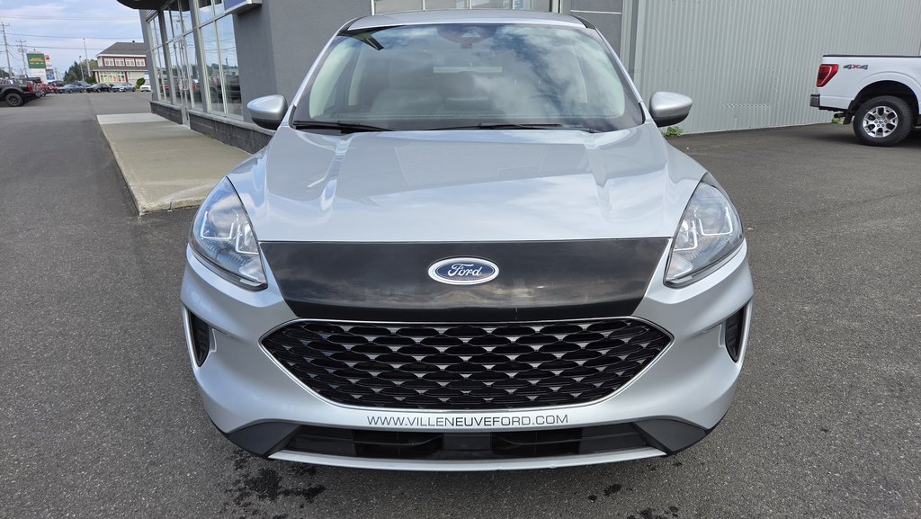 2020 Ford Escape SE in Matane, Quebec - 2 - w1024h768px