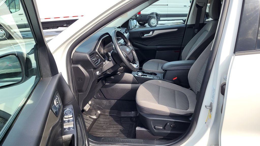 2021 Ford Escape SE   AWD ENSEMBLE DECOR SPORT in Matane, Quebec - 13 - w1024h768px