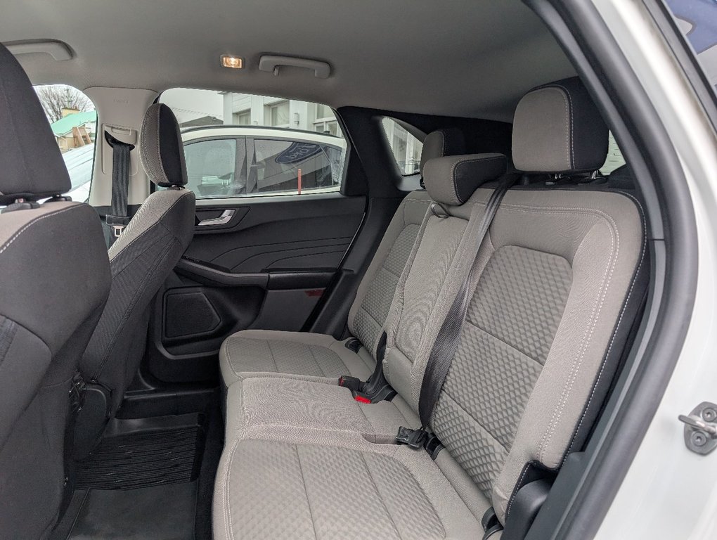Ford Escape SE   AWD ENSEMBLE DECOR SPORT 2021 à Matane, Québec - 10 - w1024h768px