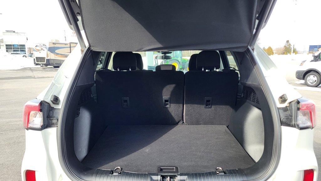 2021 Ford Escape SE   AWD ENSEMBLE DECOR SPORT in Matane, Quebec - 8 - w1024h768px