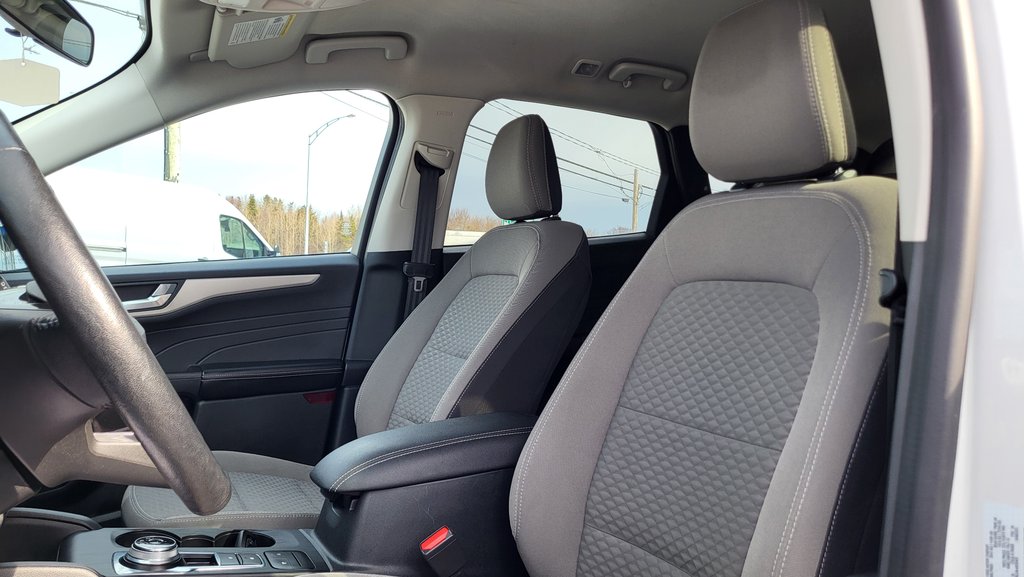 2021 Ford Escape SE   AWD ENSEMBLE DECOR SPORT in Matane, Quebec - 14 - w1024h768px