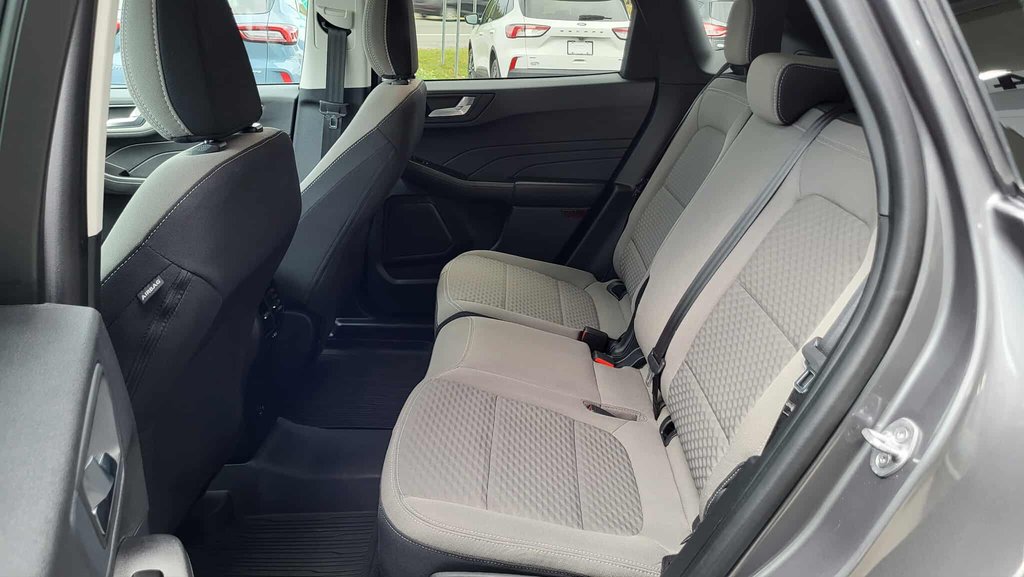 Ford Escape SE Hybrid 2021 à Matane, Québec - 10 - w1024h768px