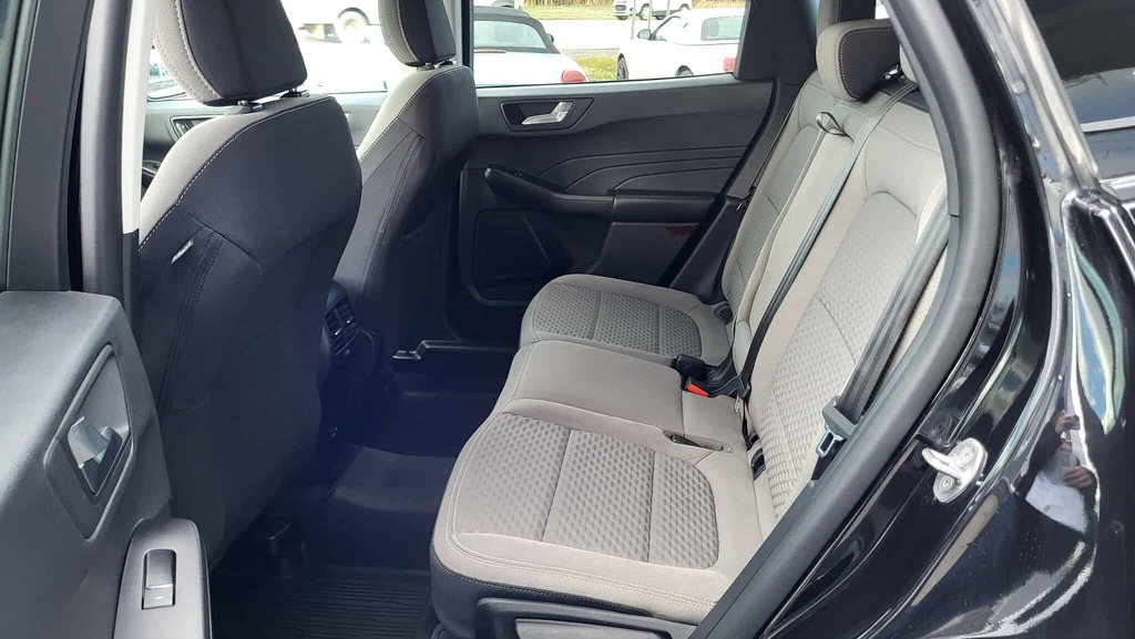 2021 Ford Escape SE in Matane, Quebec - 12 - w1024h768px