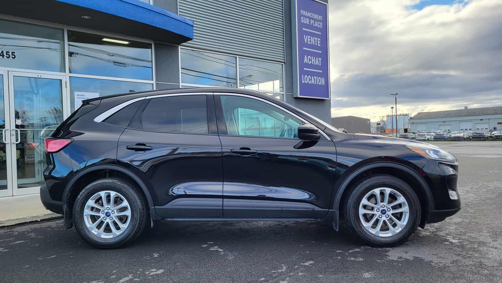 2021 Ford Escape SE in Matane, Quebec - 7 - w1024h768px