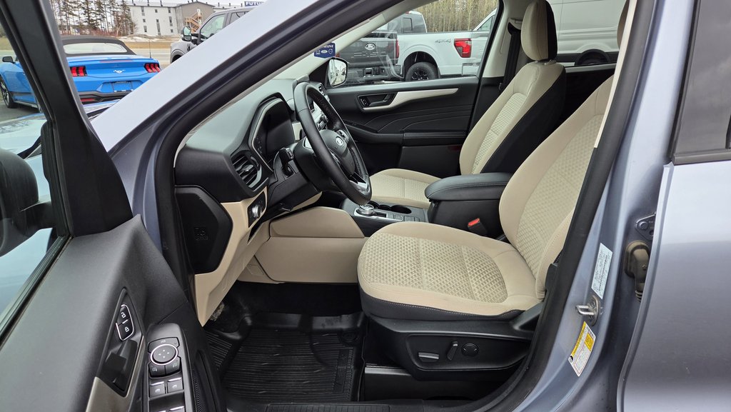 2022 Ford Escape SE  AWD ENSEMBLE COMMODITÉ in Matane, Quebec - 16 - w1024h768px