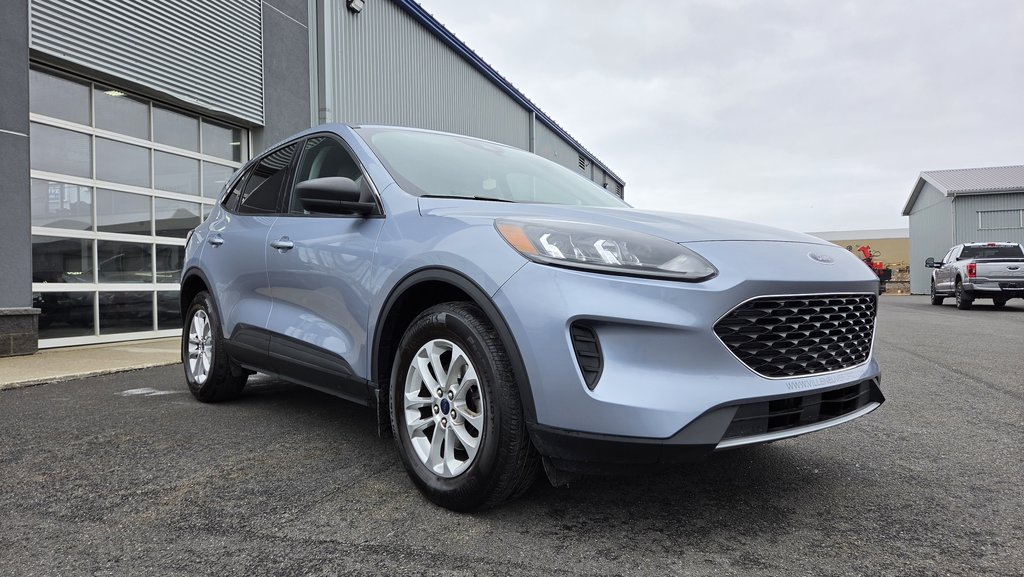 2022 Ford Escape SE  AWD ENSEMBLE COMMODITÉ in Matane, Quebec - 3 - w1024h768px