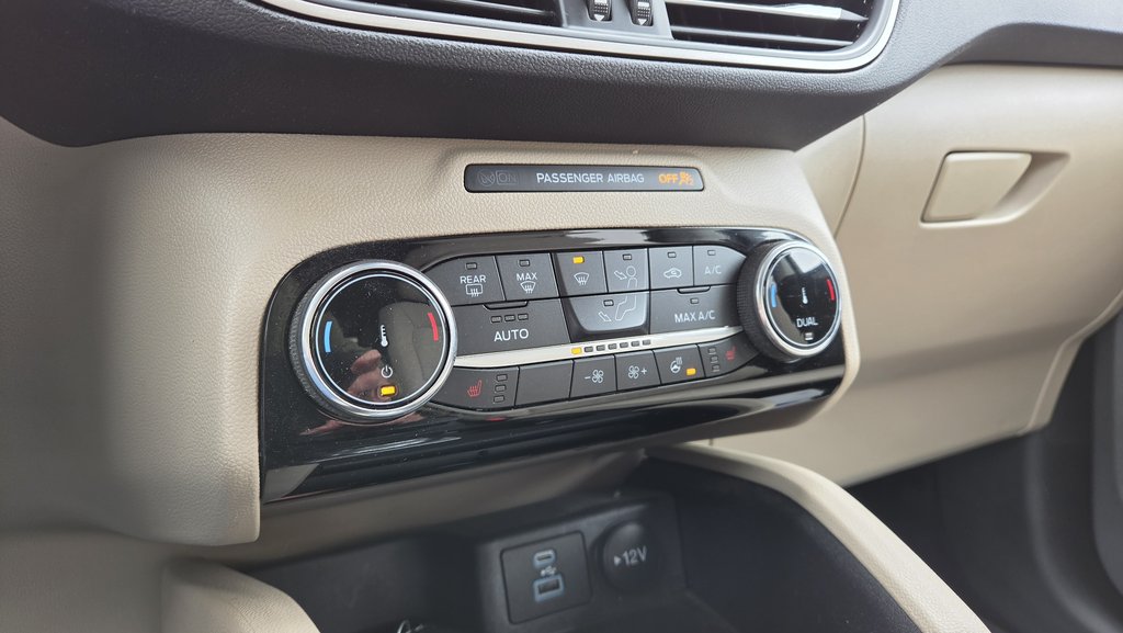 2022 Ford Escape SE  AWD ENSEMBLE COMMODITÉ in Matane, Quebec - 19 - w1024h768px