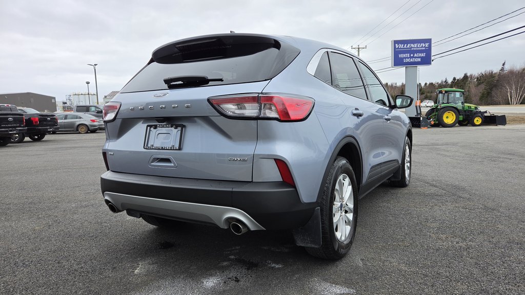 2022 Ford Escape SE  AWD ENSEMBLE COMMODITÉ in Matane, Quebec - 6 - w1024h768px