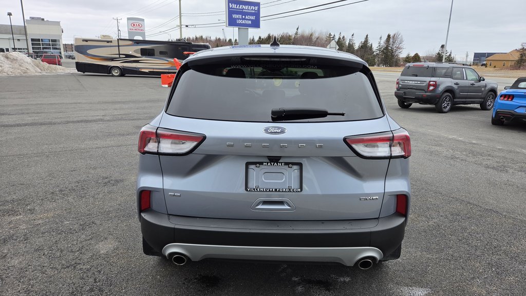 2022 Ford Escape SE  AWD ENSEMBLE COMMODITÉ in Matane, Quebec - 7 - w1024h768px