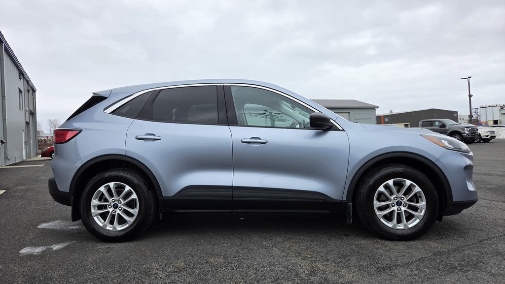 2022 Ford Escape SE  AWD ENSEMBLE COMMODITÉ in Matane, Quebec - 4 - w1024h768px