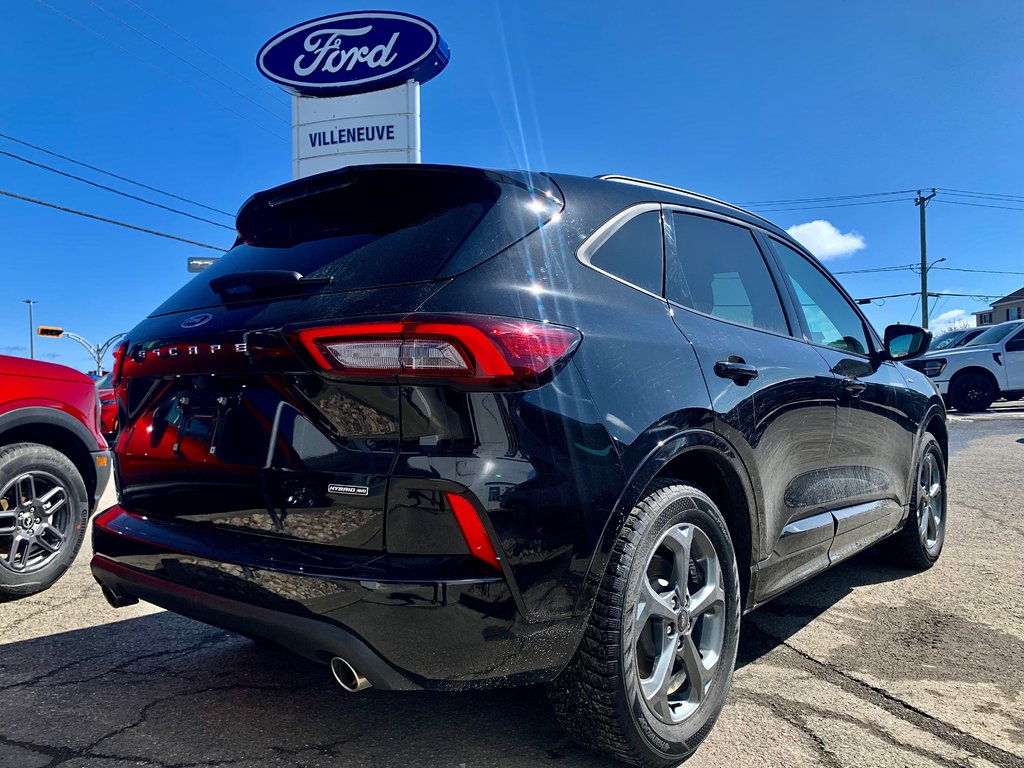 2023 Ford Escape ST-Line  HEV  AWD in Matane, Quebec - 7 - w1024h768px