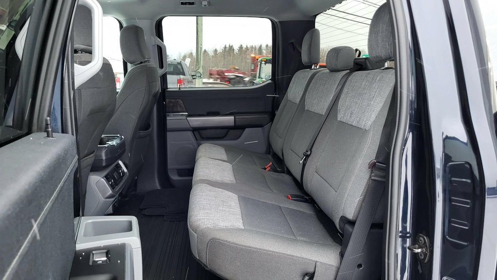 2022 Ford F-150 Lightning XLT 312A   4X4 in Matane, Quebec - 18 - w1024h768px