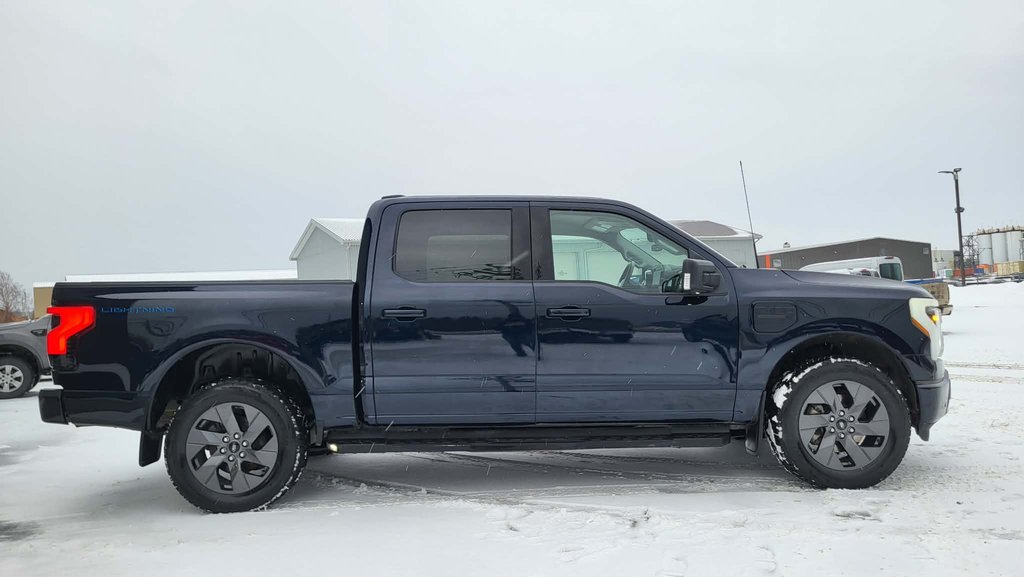 2022 Ford F-150 Lightning XLT 312A   4X4 in Matane, Quebec - 5 - w1024h768px