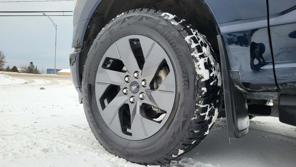 2022 Ford F-150 Lightning XLT 312A   4X4 in Matane, Quebec - 11 - w1024h768px