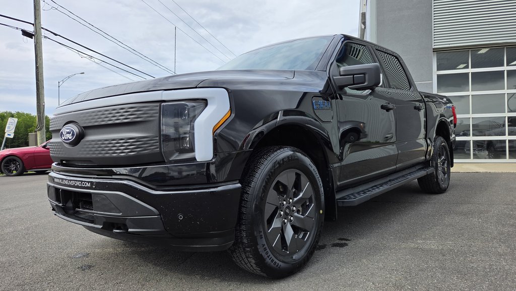 2025 Ford F-150 Lightning Flash BATTERIE LONGUE DURÉE in Matane, Quebec - 15 - w1024h768px