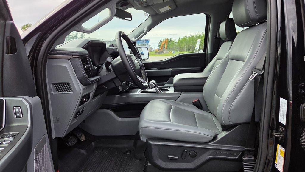 2025 Ford F-150 Lightning Flash BATTERIE LONGUE DURÉE in Matane, Quebec - 17 - w1024h768px