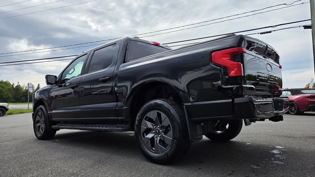 2025 Ford F-150 Lightning Flash BATTERIE LONGUE DURÉE in Matane, Quebec - 12 - w1024h768px
