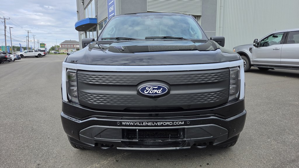2025 Ford F-150 Lightning Flash BATTERIE LONGUE DURÉE in Matane, Quebec - 2 - w1024h768px