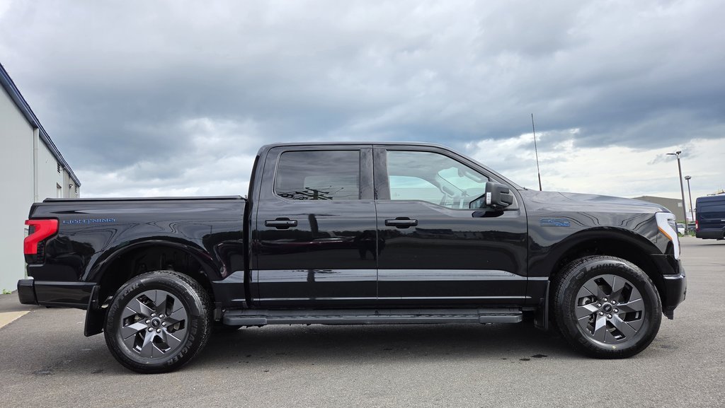 2025 Ford F-150 Lightning Flash BATTERIE LONGUE DURÉE in Matane, Quebec - 5 - w1024h768px