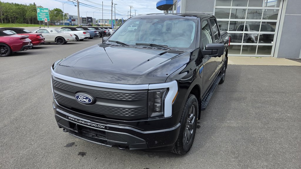 2025 Ford F-150 Lightning Flash BATTERIE LONGUE DURÉE in Matane, Quebec - 16 - w1024h768px