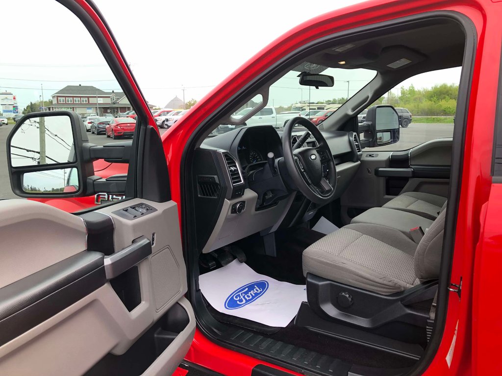2016 Ford F-150 XLT  300A in Matane, Quebec - 11 - w1024h768px