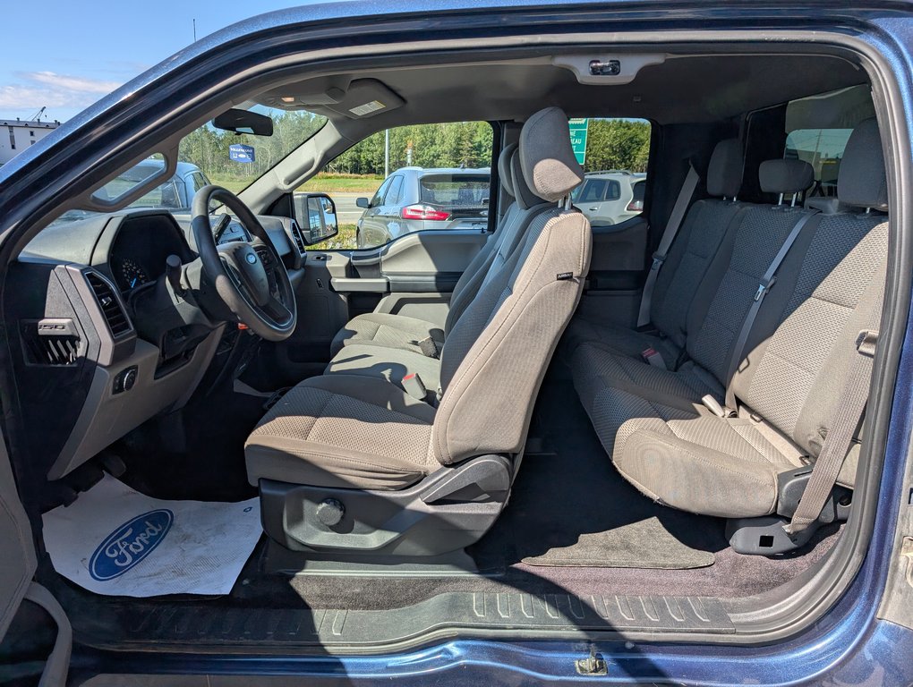 Ford F-150 XLT SUPER CAB   300A  BOITE DE 8 PIEDS 2017 à Matane, Québec - 6 - w1024h768px