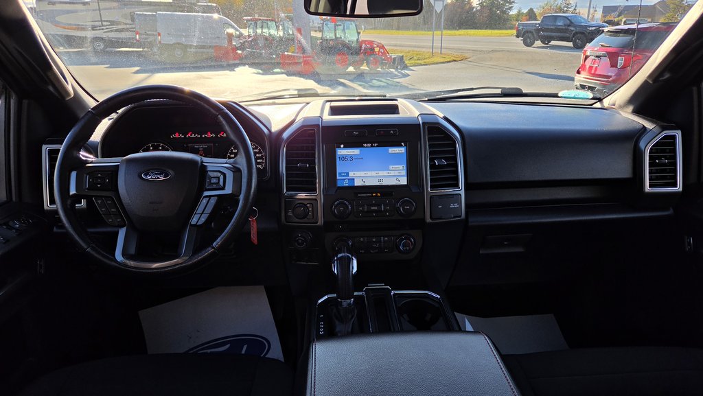 Ford F-150 XLT ÉDITION SPÉCIALE   REMORQUAGE MAX 2018 à Matane, Québec - 16 - w1024h768px