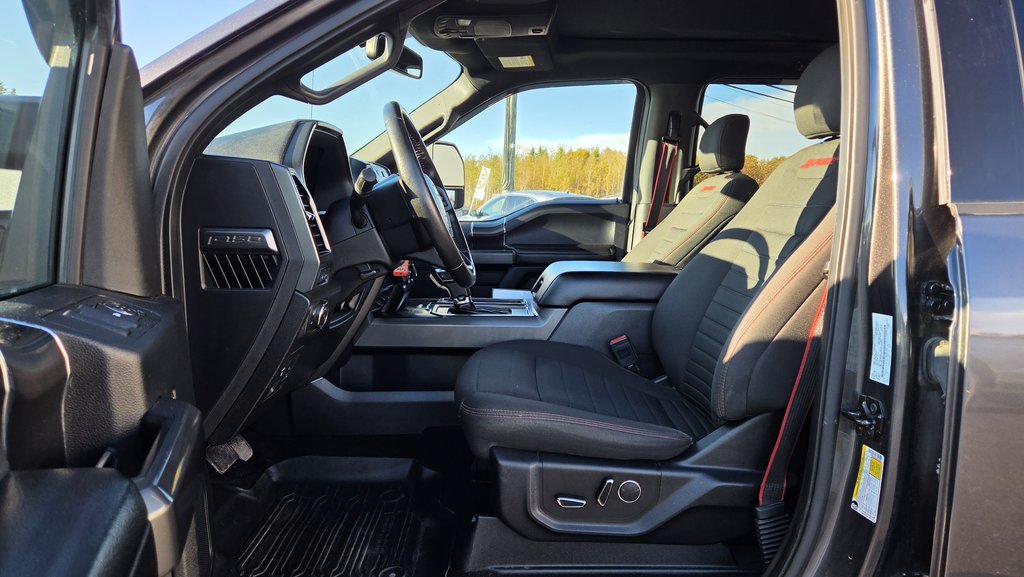 Ford F-150 XLT ÉDITION SPÉCIALE   REMORQUAGE MAX 2018 à Matane, Québec - 14 - w1024h768px