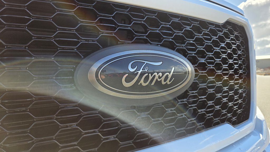 2020 Ford F-150 XLT ENSEMBLE DECOR NOIR in Matane, Quebec - 4 - w1024h768px