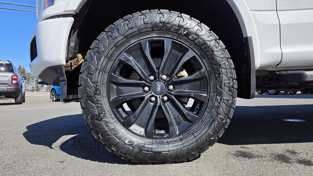 2020 Ford F-150 XLT ENSEMBLE DECOR NOIR in Matane, Quebec - 11 - w1024h768px