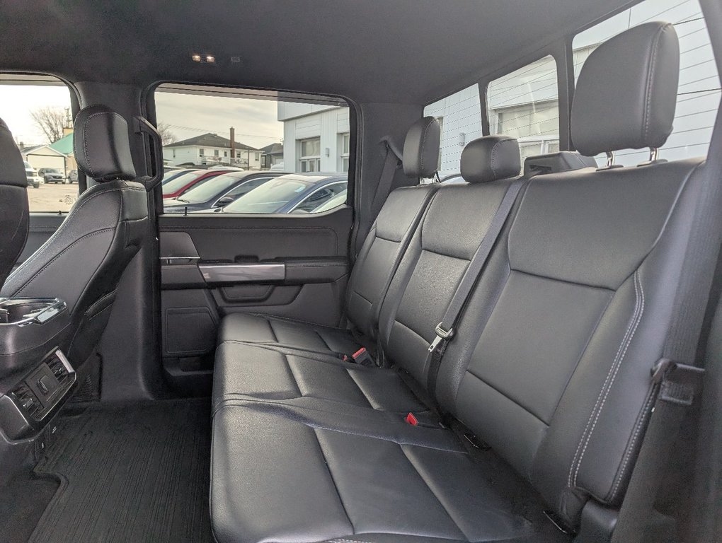 Ford F-150 XTL  ENSEMBLE SPORT DÉCOR NOIR 2022 à Matane, Québec - 8 - w1024h768px