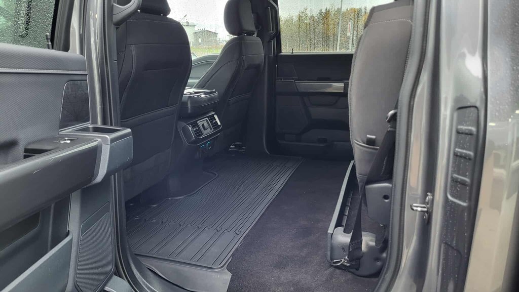 2022 Ford F-150 XLT SPORT 302A in Matane, Quebec - 16 - w1024h768px