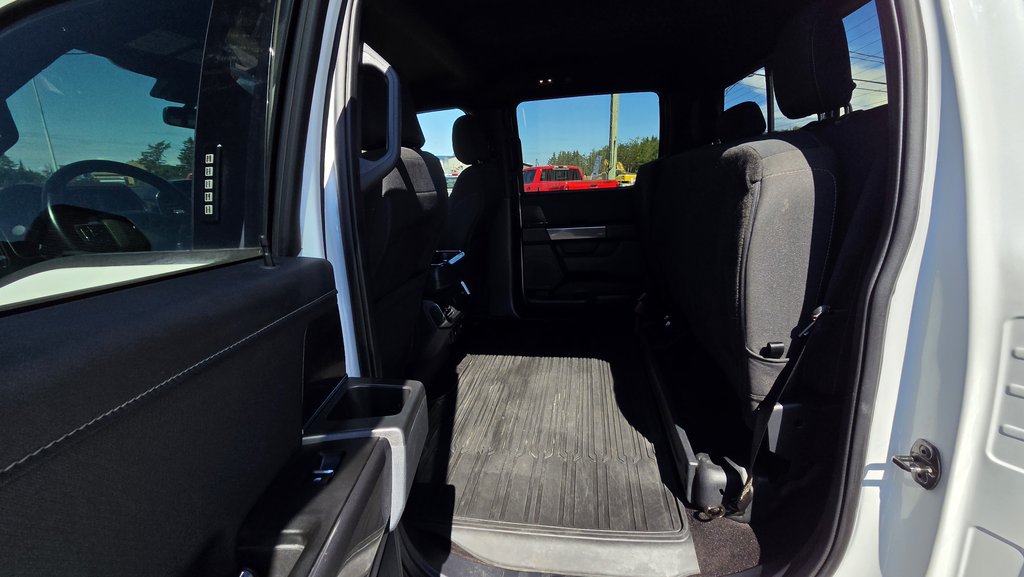 2022 Ford F-150 XLT FX4 302a in Matane, Quebec - 19 - w1024h768px
