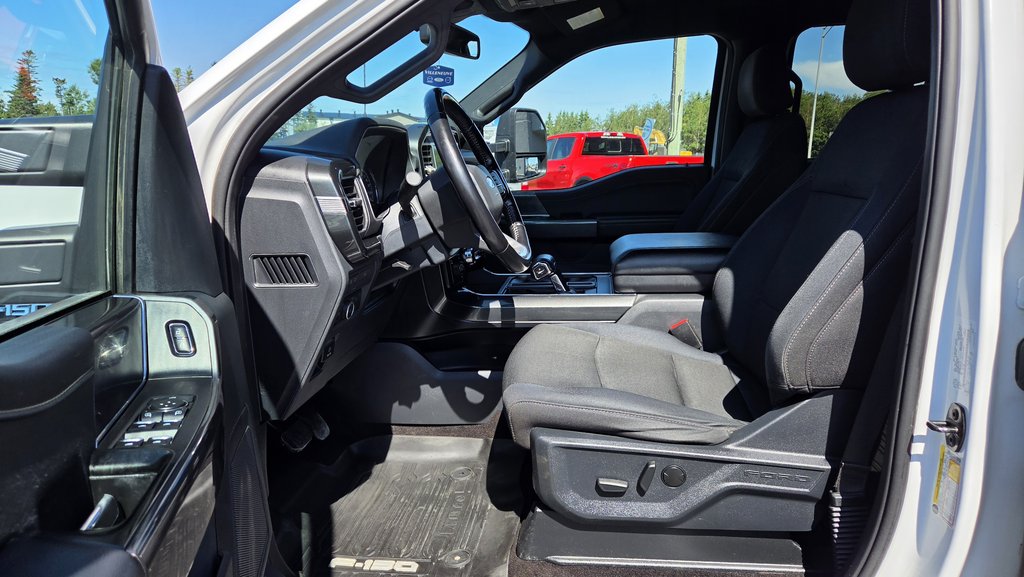2022 Ford F-150 XLT FX4 302a in Matane, Quebec - 14 - w1024h768px