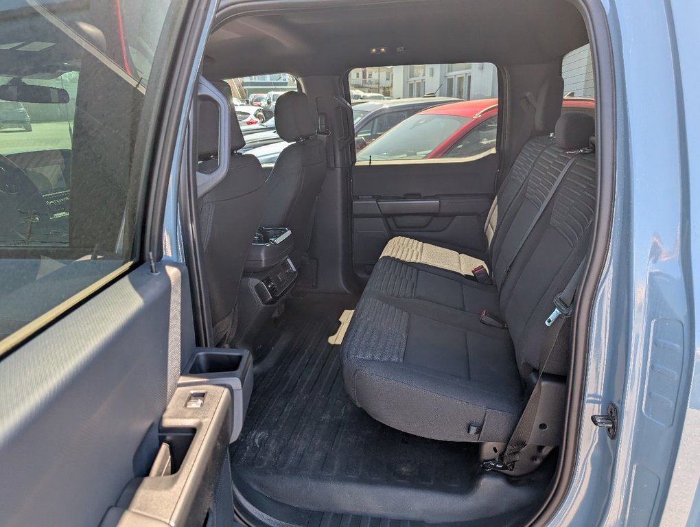 Ford F-150 XL  STX 2023 à Matane, Québec - 9 - w1024h768px