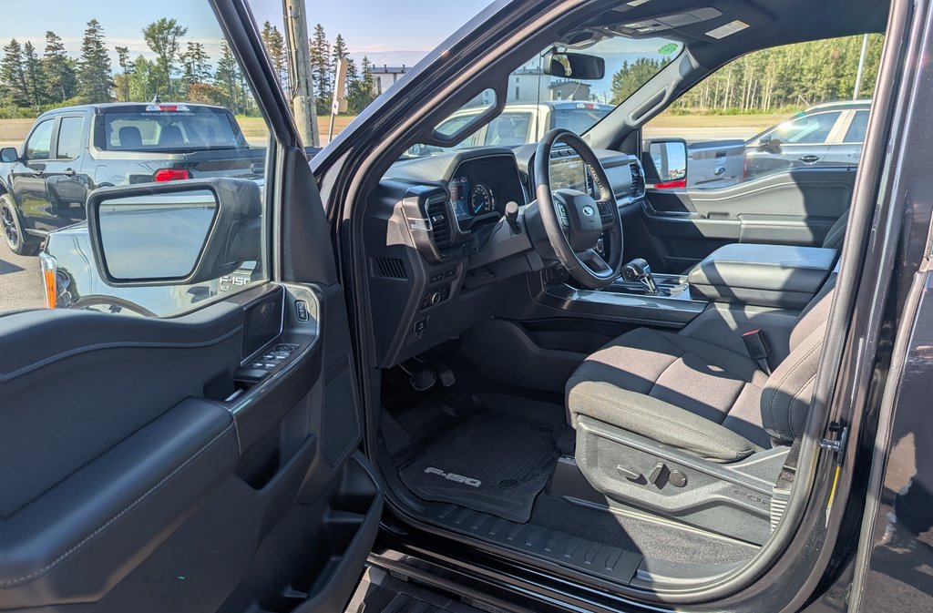 2023 Ford F-150 XLT Sport Hybride in Matane, Quebec - 9 - w1024h768px