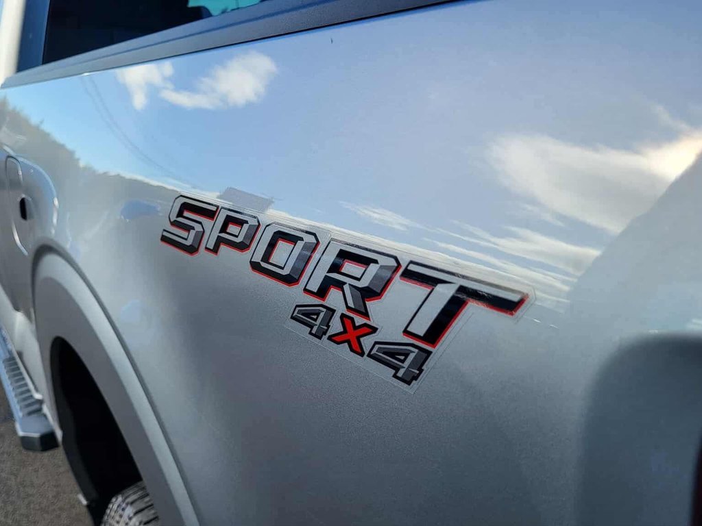 2023 Ford F-150 XLT SPORT 302A in Matane, Quebec - 9 - w1024h768px