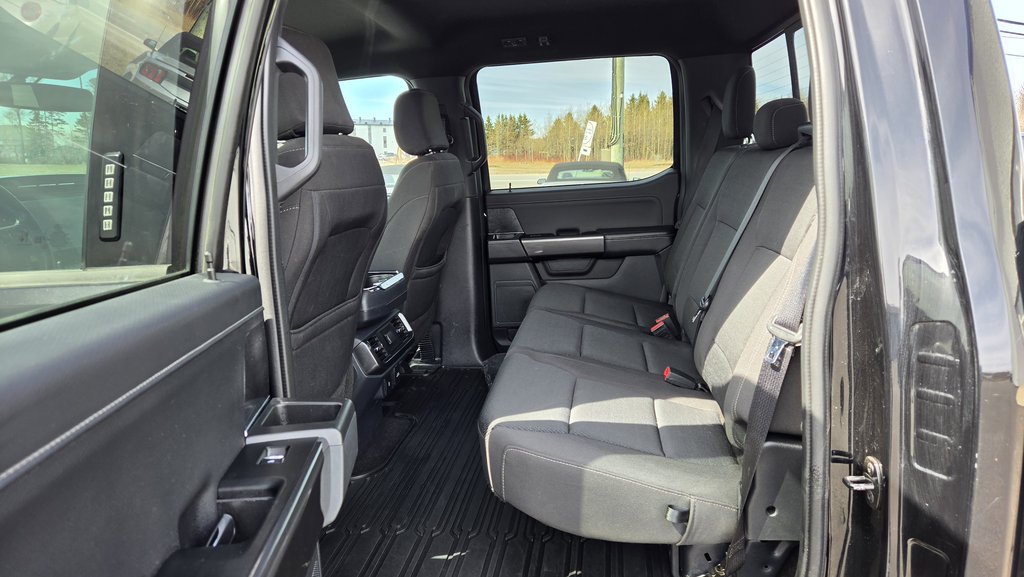 2023 Ford F-150 XLT  SPORT 302A   FX4 in Matane, Quebec - 21 - w1024h768px