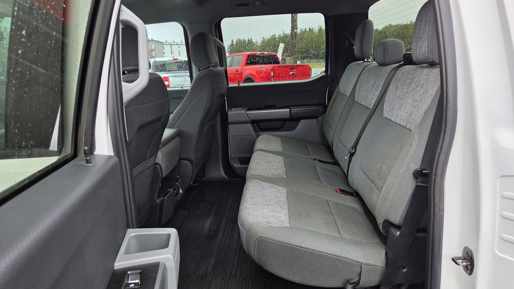 Ford F-150 XLT  ENSEMBLE XTR 300A 2023 à Matane, Québec - 18 - w1024h768px